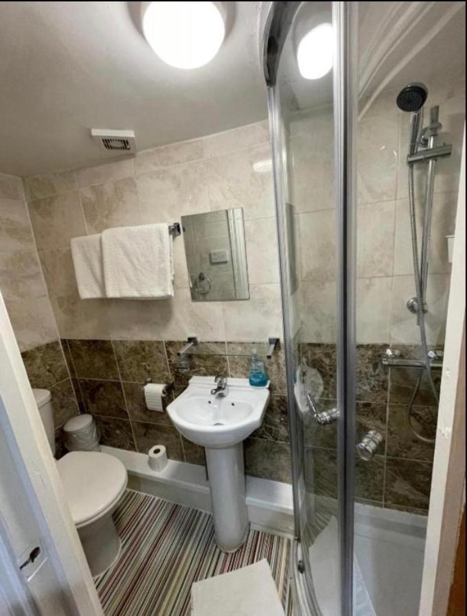 Pensión Accommodation Plus Londres
